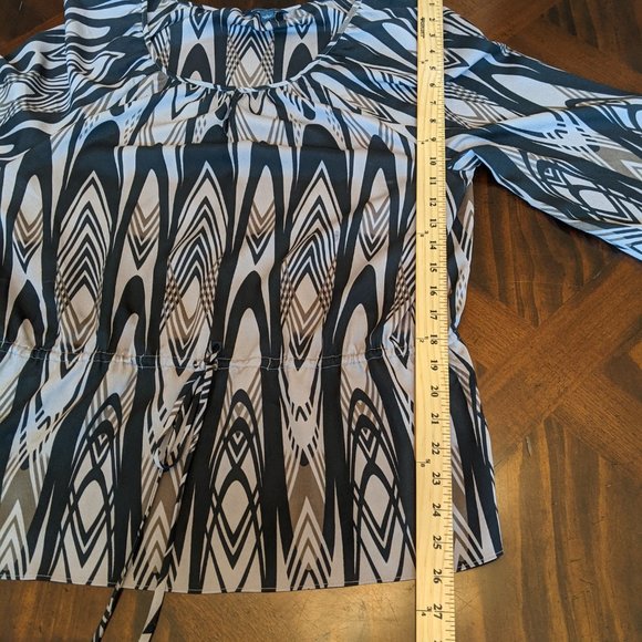 Banana Republic Factory Blouse - Picture 9 of 9